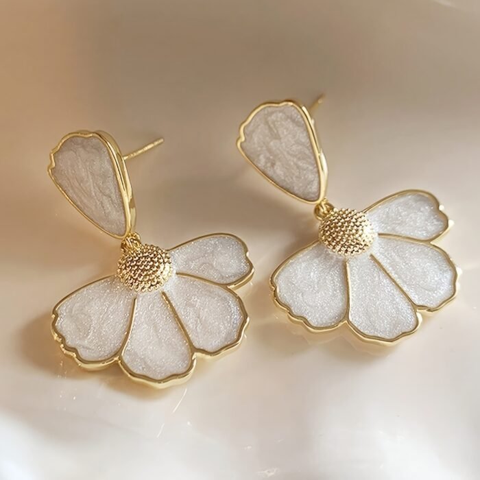 [Fashion Earrings] Summer Fashion 5-Petal Flower Stitched Women's Earrings, One Pair | Casual Beach Matching - Image 5