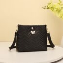 Chic Quilted Bucket Crossbody Bag - Fashionable Mini Purse for Women - Versatile Shoulder Handbag with Stylish Quilting Design