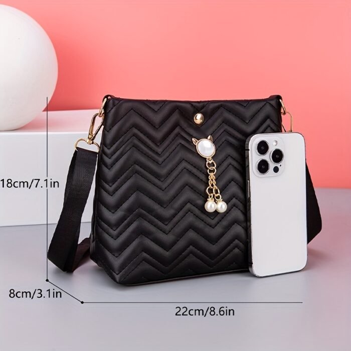 Chic Quilted Bucket Crossbody Bag - Fashionable Mini Purse for Women - Versatile Shoulder Handbag with Stylish Quilting Design - Image 8