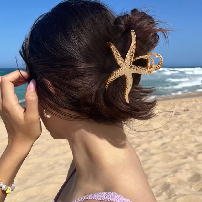1pc Oversized Metal Starfish Hair Claw Clip - Retro Ocean Style Hair Accessory, Golden-Tone Alloy for Women, Perfect for Beach Vacations & Casual Outfits, Beach Vacation Accessory | Elegant Hair Accessory | Durable Metal Constructio