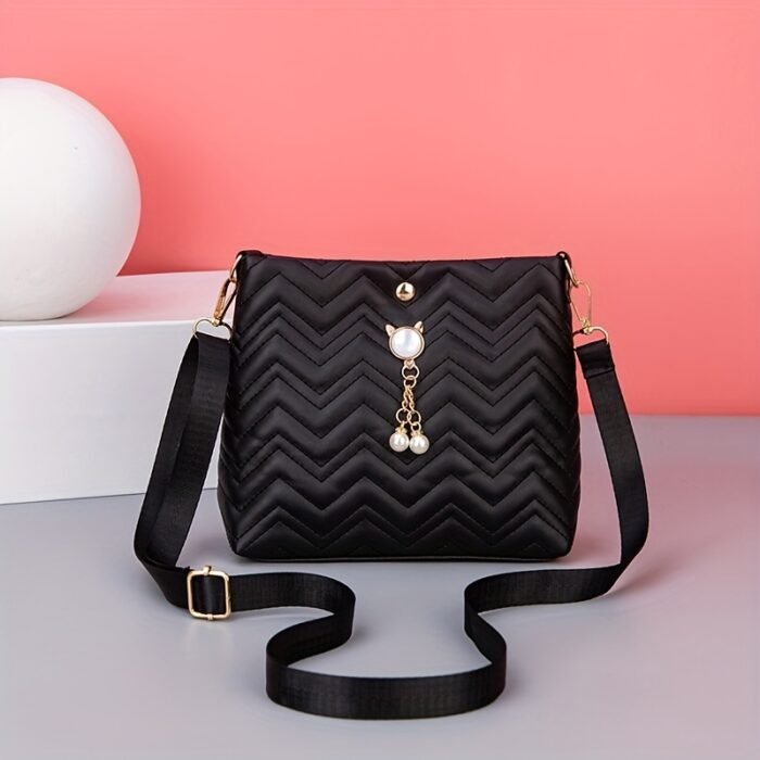 Chic Quilted Bucket Crossbody Bag - Fashionable Mini Purse for Women - Versatile Shoulder Handbag with Stylish Quilting Design - Image 6