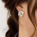 1 Pair Elegant White Floral Earrings with Golden-Tone Accents, Intricate Petal & Center Detailing - Hypoallergenic Alloy Jewelry for Daily Wear, Vacations, Valentine’s Day Gifts - Year-Round Versatile Accessories