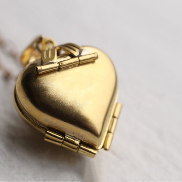 DIY Handmade Pendant Necklace, Vintage Three-dimensional Heart-shaped Multi-layer Photo Box Photo Frame Pendant Copper Jewelry Memorial Gift - Image 5