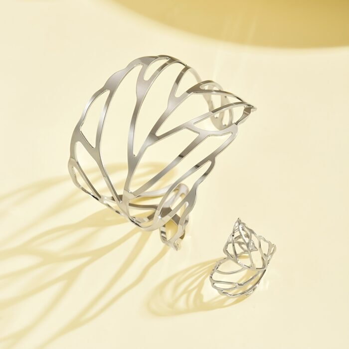 2pcs Stylish and Elegant Retro Hollow Leaf Design Open Bangle Ring Set - Image 12