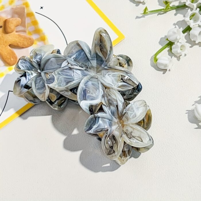 1pc Bohemian Marble Egg Flower Hair Clip - Large Plastic Flower Hairpin with Pastel Colors, Perfect for Beach, Vacation & Everyday Wear, Beach Accessories, Vacation Hair Accessory, Floral Hairpin, Durable Hairpin - Image 4
