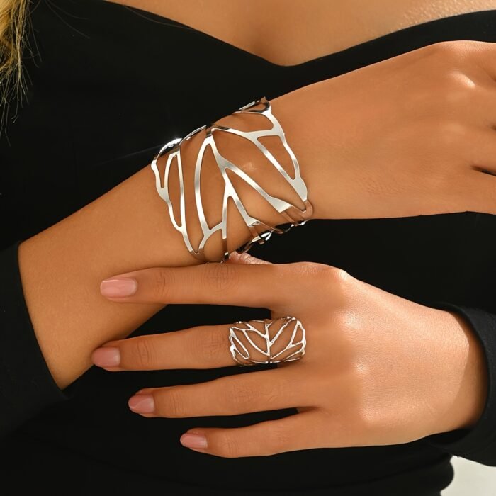 2pcs Stylish and Elegant Retro Hollow Leaf Design Open Bangle Ring Set - Image 8