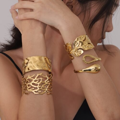 CRING COCO 304 Stainless Steel Wide Bangle Bracelet - Elegant Golden-Tone, Textured Surface, Multi-Functional Accessory for Daily Wear & Special Occasions, Ideal Gift for Graduation & Wedding, Everyday Accessory|Textured Bracelet|Durable Bracelet