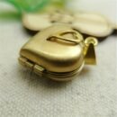 DIY Handmade Pendant Necklace, Vintage Three-dimensional Heart-shaped Multi-layer Photo Box Photo Frame Pendant Copper Jewelry Memorial Gift