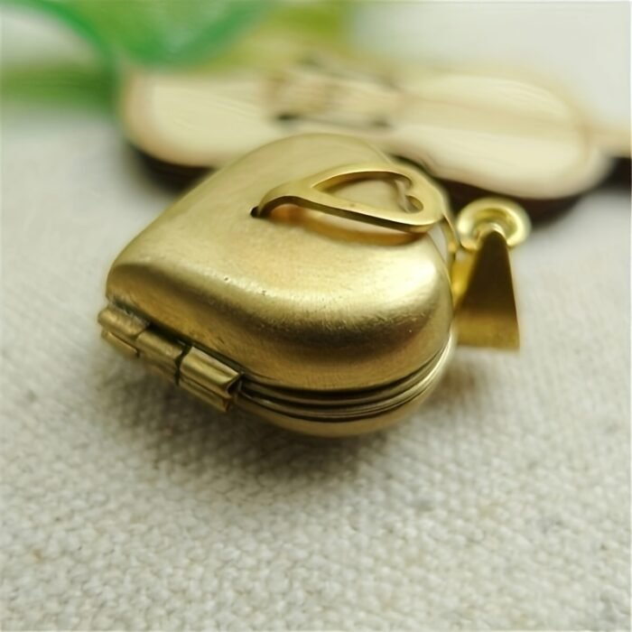 DIY Handmade Pendant Necklace, Vintage Three-dimensional Heart-shaped Multi-layer Photo Box Photo Frame Pendant Copper Jewelry Memorial Gift - Image 2