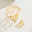 2pcs Stylish and Elegant Retro Hollow Leaf Design Open Bangle Ring Set