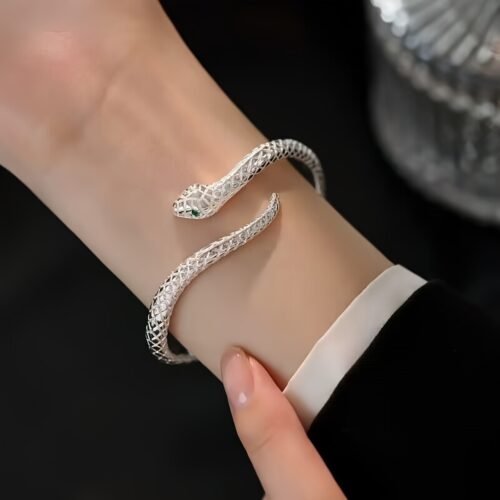 Fashionable And Creative Snake-Shaped Adjustable Open Bracelet for Women - Perfect for Daily Wear, Outings, And Photo Shoots - Ideal Meaningful Gift for Best Friends.
