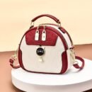 Stylish Black Crossbody Bag with Cat Pendant Charm, Detachable Shoulder Strap, and Golden-Tone Hardware - Perfect for Travel, Daily Use, and Shopping, Travel Bag|Chic Accessory|Polyester Lined Bag