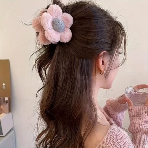 Elegant Flannellette Flower Hair Clip - Soft Brown & Beige, Medium Size, Single Piece, Stylish Autumn/Winter Hair Accessory for Women, Perfect for Casual or Formal Looks, Hair Accessories for