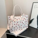 Strawberry Pattern Multi-Pocket Commuter Tote Bag, Adjustable Shoulder Strap, 2 Front Pockets, Large Pocket, Anti-Theft Zipper Closure Suitable for Travel, College, Gym, Home Storage, Sewing Tools, Snacks, Beach - The Best Gift, Cute Crossbody Bag for Women and, Strawberry Wallet Handbag Fashionable Chain Shoulder Carry-On