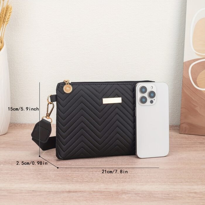 2025 New Women'S V-Text Quilted Crossbody Bag - Detachable Shoulder Strap Zipper Closure, Beige/Black, Fashionable Handbag for Casual and Formal Occasions, Multi-Functional Accessory with Polyester Lining and Golden Hardware, Suitable for All Four Seasons - Image 5