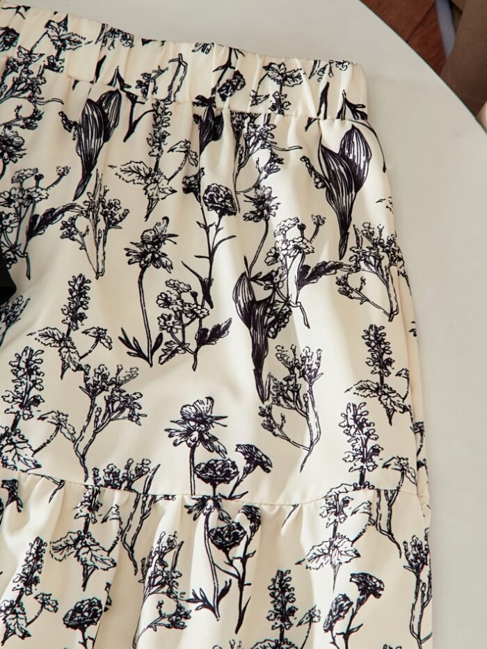 Spring/Summer New Fashionable Ladylike Literary Minimalist High-End Design, Pearl-Embellished Solid Color Round Neck Short Sleeve Top with Floral Print Ruffled Hem Midi Skirt, Casual Outing Vacation Party Comfort Two-Piece Set for Young Girls, Perfect for Outdoor - Image 4