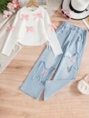 A Sweet And Playful Outfit for Girls Featuring Denim Long Pants, Adorned with a Pink Bow, Paired with a White Long-Sleeve Top, It'S Stylish And Versatile, Machine Washable, Perfect for Spring And Autumn Wear, Suitable for Everyday Outfits And Outings, for Outdoor